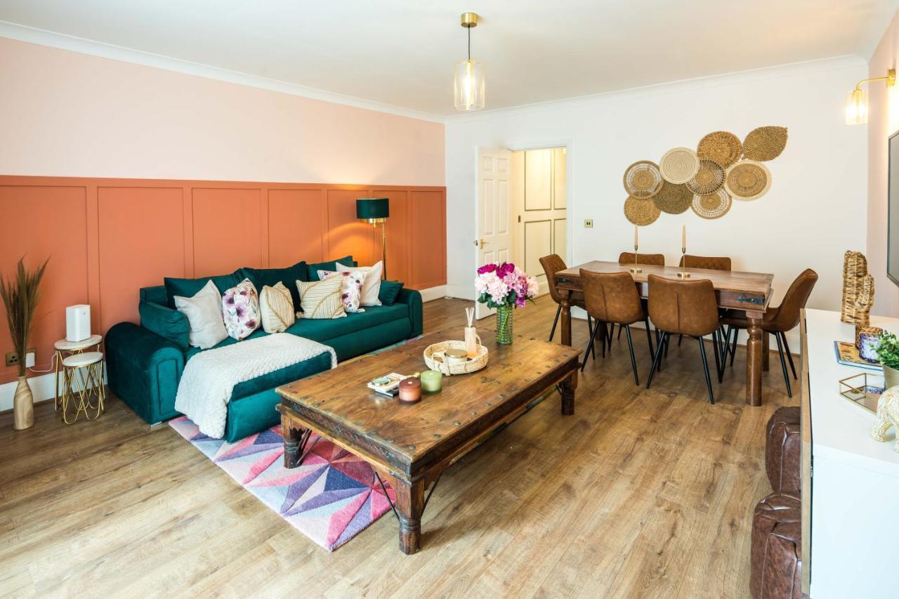 Charming Spacious 2Br Flat Near Station Plus Parking ลอนดอน ภายนอก รูปภาพ