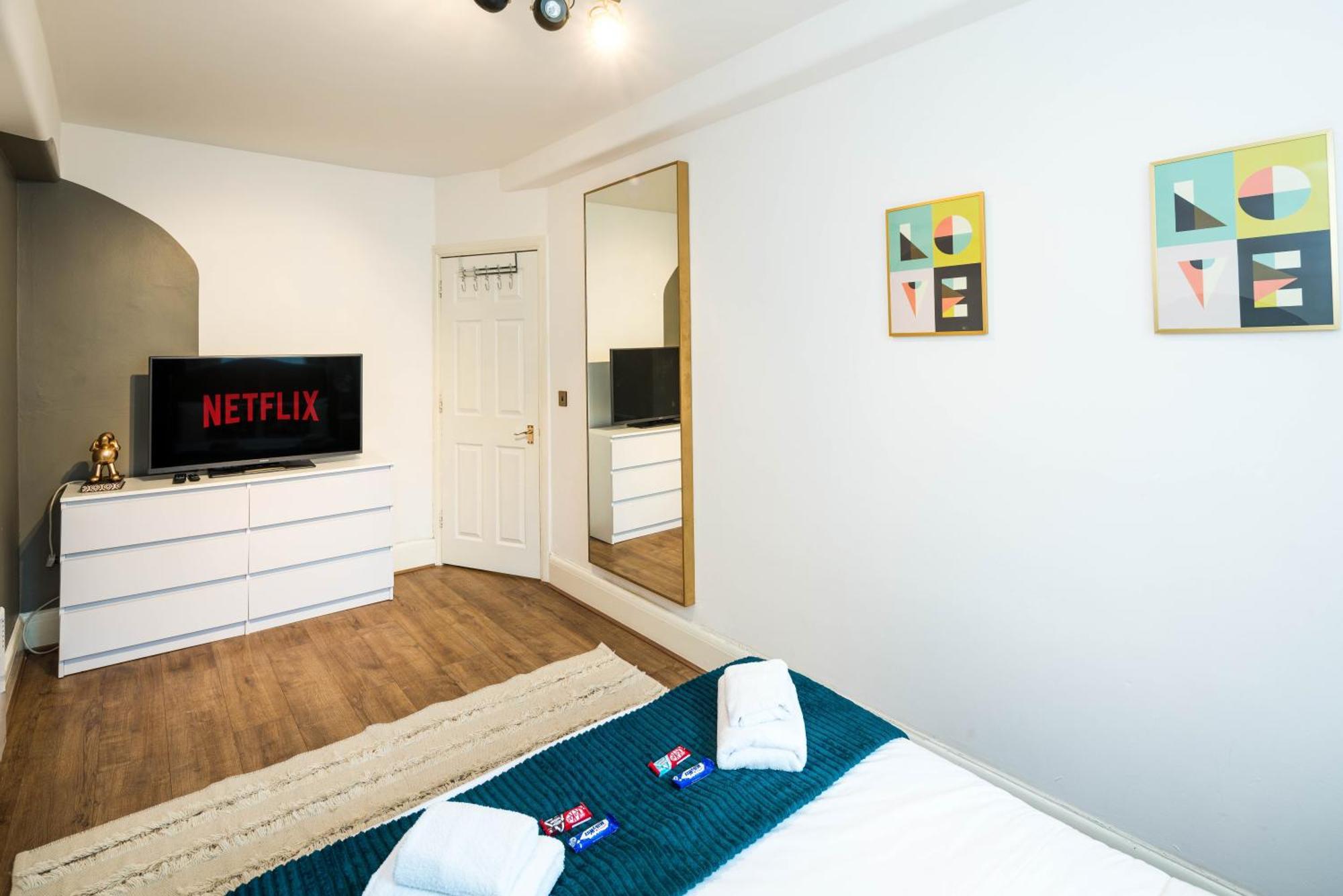 Charming Spacious 2Br Flat Near Station Plus Parking ลอนดอน ภายนอก รูปภาพ